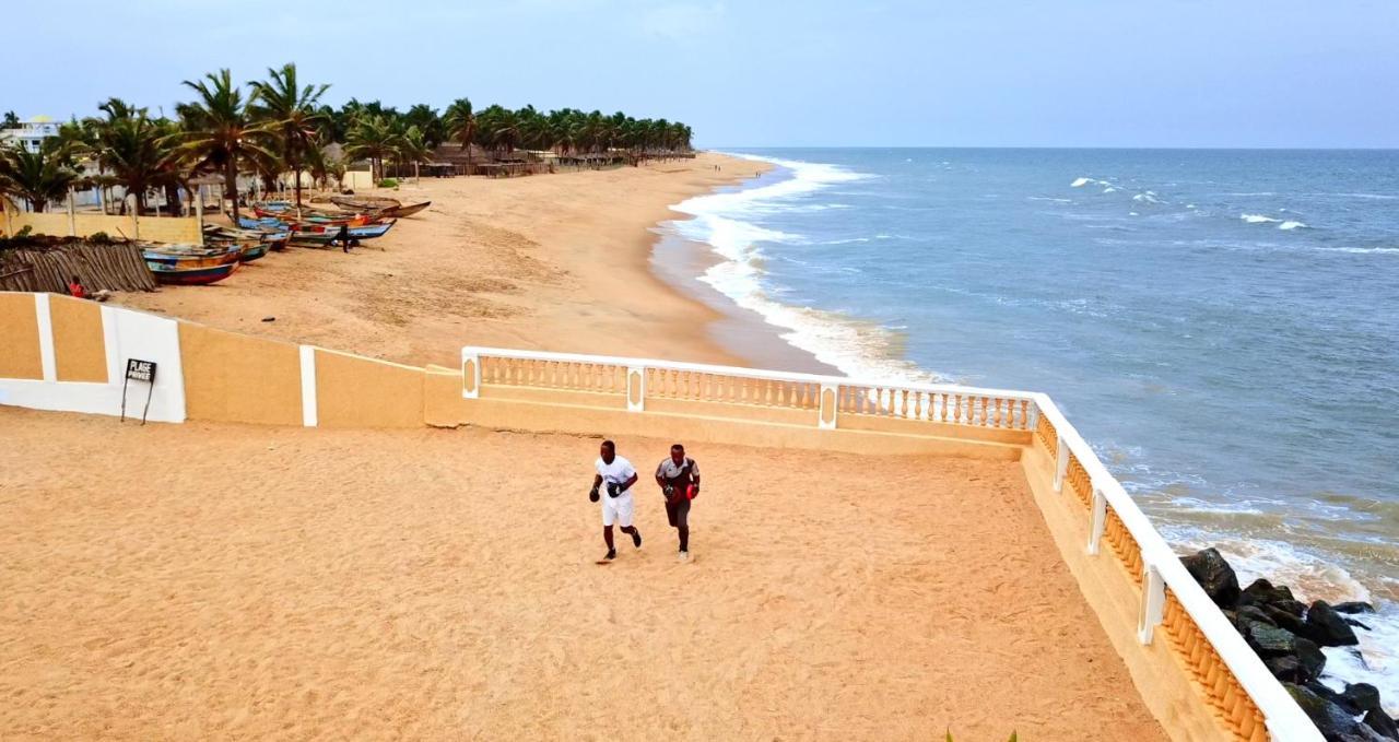 Hotel Residence Madiba Lome Exterior photo